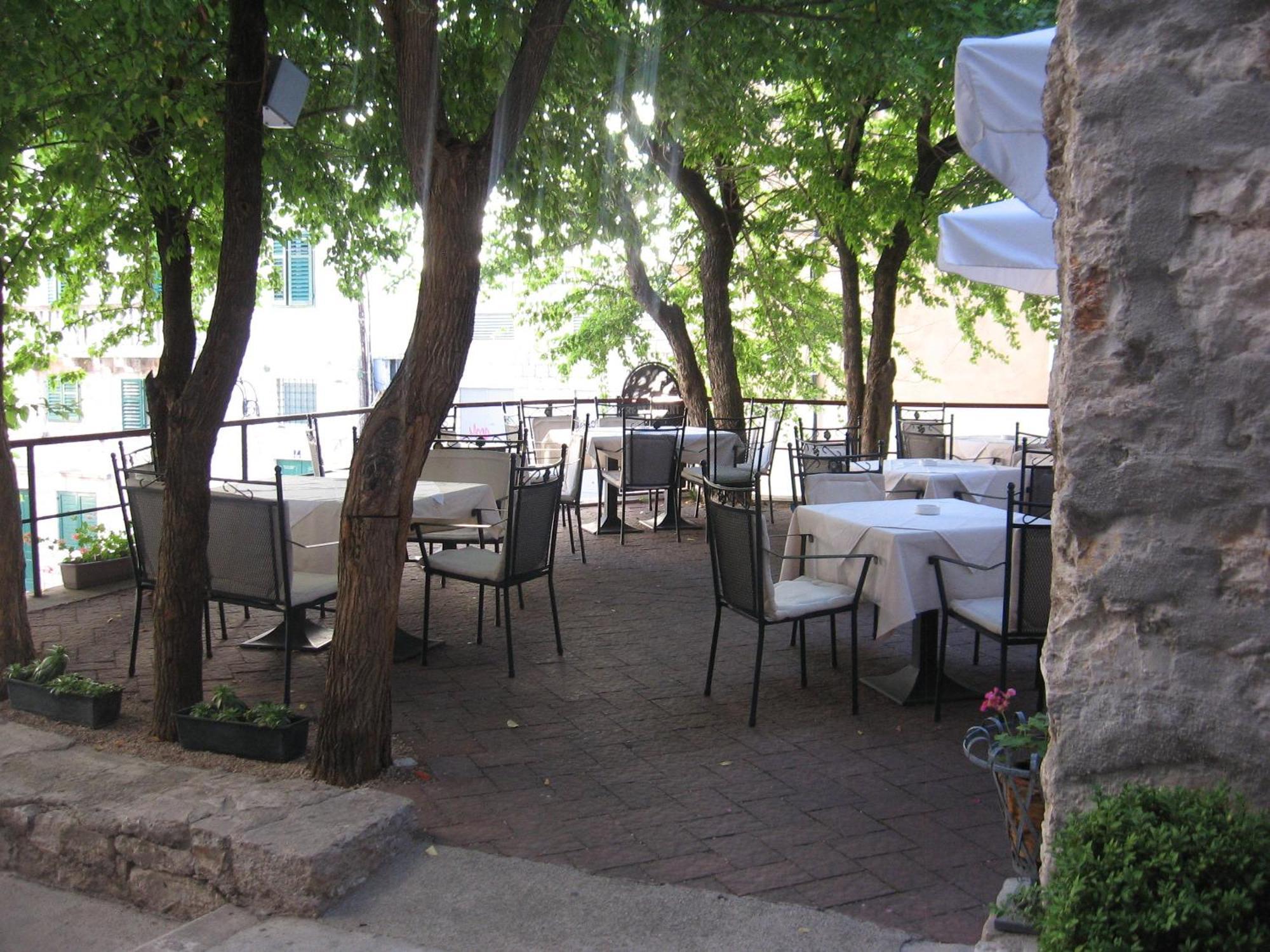 Pansion Sibenik Hotel Bagian luar foto