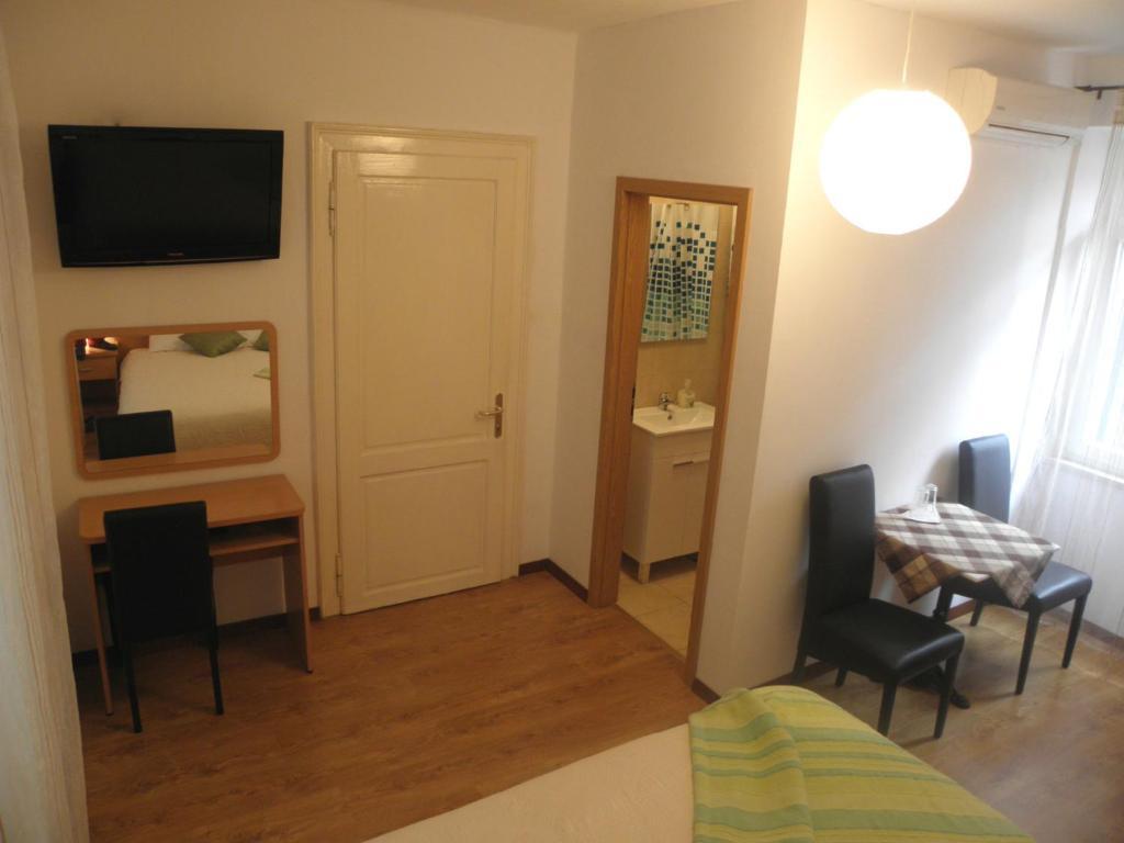 Pansion Sibenik Hotel Ruang foto